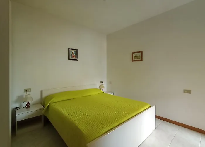 Nelly House - Con Piscina E Posto Auto Al Coperto 토르토레토